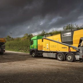 bw-feeds-mobile-mix-feed-mill.jpg